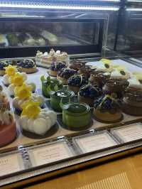Little HIDEOUT ร้านเค้กแบบอร่อยเว่อร์!🌟🍰🍫