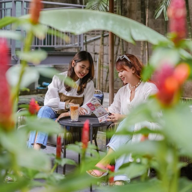 คาเฟ่ฟีลเรือนกระจกกลางเมืองภูเก็ต
