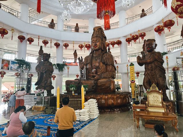 วัดห้วยปลากั้ง(พระอาจารย์พบโชค) 