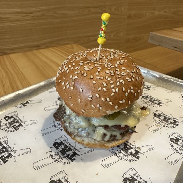 手工精釀啤酒絕配牛肉漢堡 手工精釀啤酒絕配牛肉漢堡
