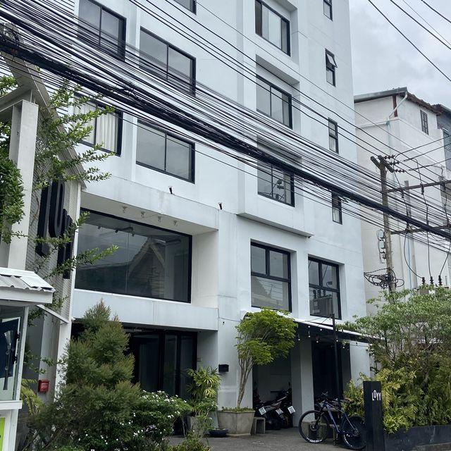 나이트바자 근처 숙소 추천 loyy hotel 🏠 