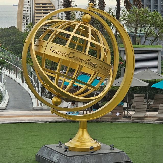Grand Center Point Pattaya .. มาเจอฝนเลยอยู่แต่ใน รร. 