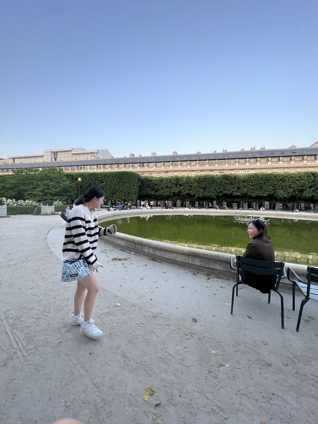 cannot get enough of parks & gardens in paris 🫶🇫🇷⛲️🎶