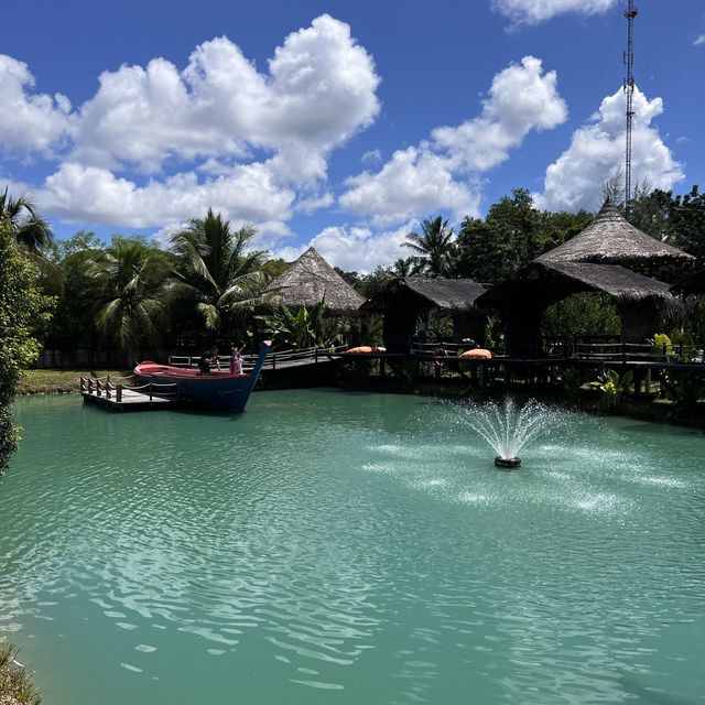 Dining with surrounding of nature.