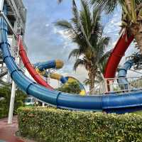 THE LARGEST WATERPARK IN THE PHILIPPINES! 💦