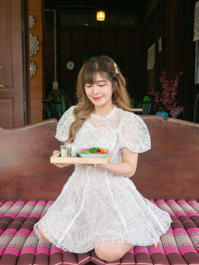 หนีแมวไป "ร้านอาหารเรือนคุณนาย" 