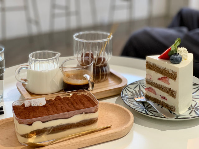 花轟小姐，宜蘭浪漫日式甜點咖啡廳🍵