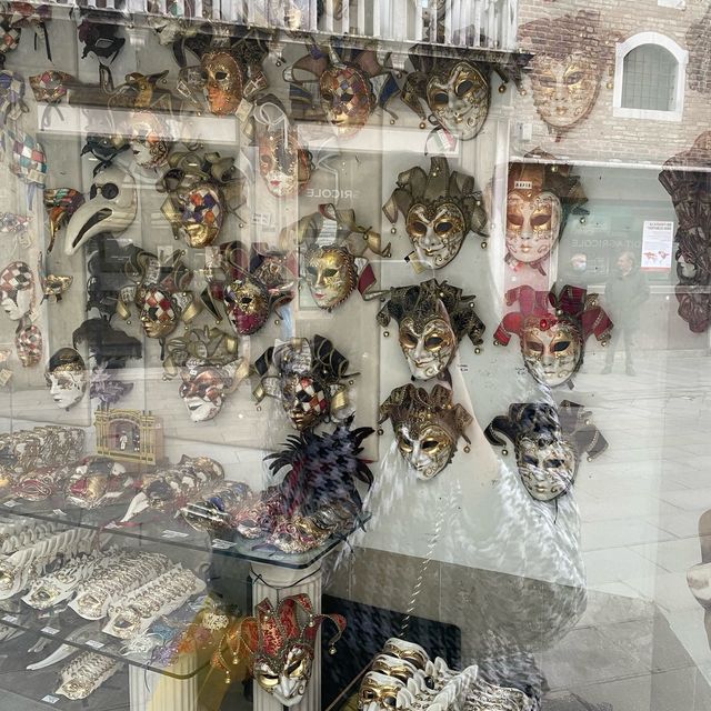 The Must Visit and Must Do in Venice