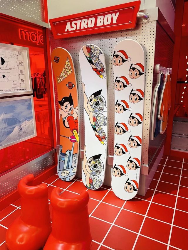 「小飛俠阿童木 Ski Station」2023聖誕🎄，限定店購買全球限量首發的阿童木收藏品和精品