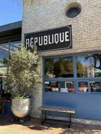 LA's Hip Delight: Republique Cafe🍳🍞
