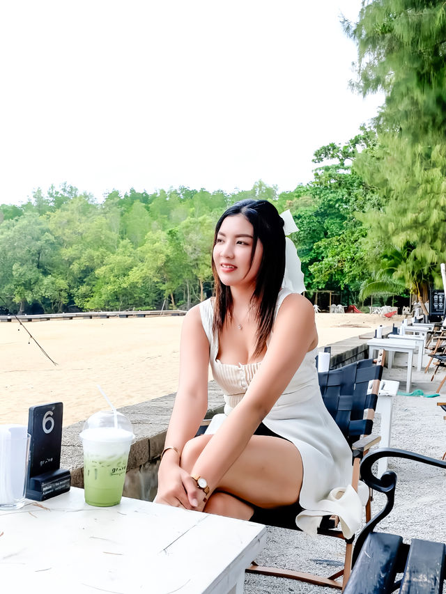 คาเฟ่ติดทะเลภูเก็ต GROVE PHUKET 