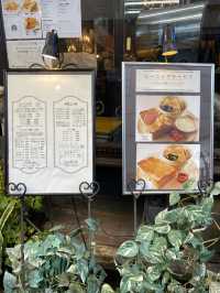浅草！名物アスパラ入りコンビーフのホットサンド