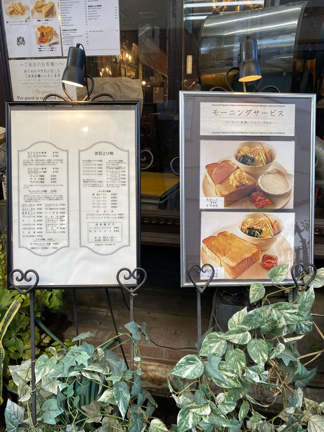 浅草！名物アスパラ入りコンビーフのホットサンド