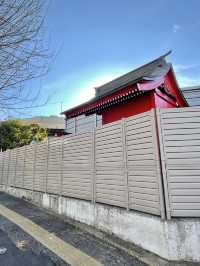 【東京都/市場稲荷神社】真っ赤な社殿からエネルギーチャージ