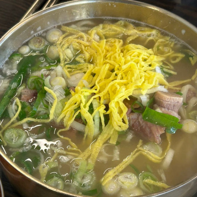 오늘처럼 비오는날엔 방이동 평이담백 뼈칼국수 ☔️