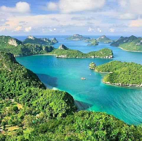 🌴 Surat Thani: Gateway to the Gulf Islands and Natural Beauty 🚤🌺