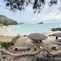 Cave Beach Clubคาเฟ่ที่มีคลื่นฮีลใจ
