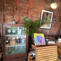 คาเฟ่ บ้านทองกลับ