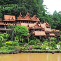 วัดถ้ำเขาวง จ.อุทัยธานี