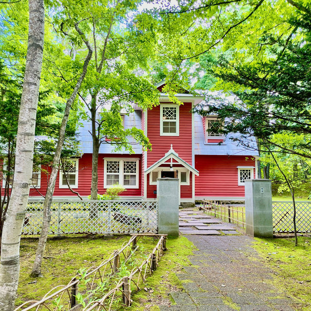 Literary Legacy: Arishima's Historic Home