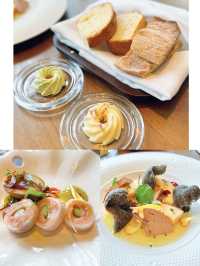 華麗”圖書館”中享用Fine Dining