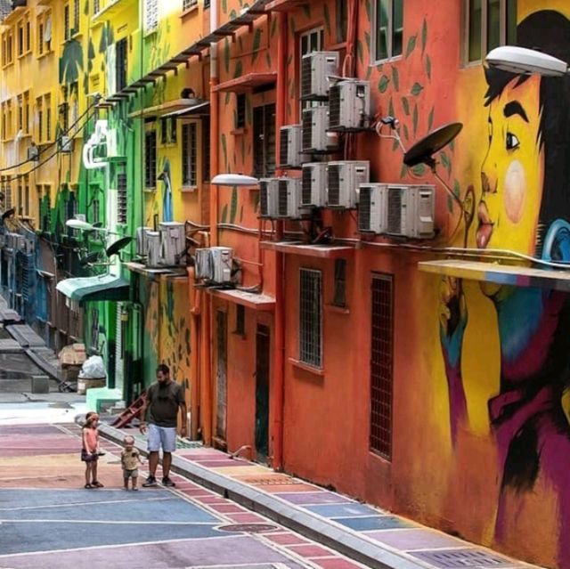 Discovering BUKIT BINTANG.Where culture, food and shopping come together.