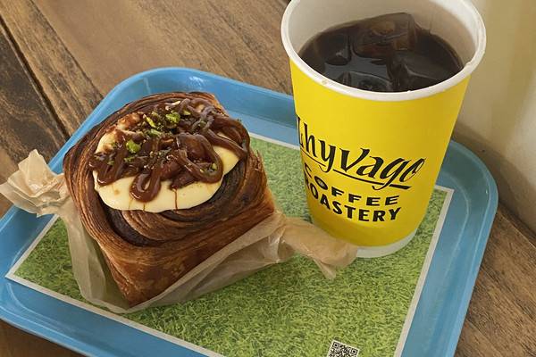 沖縄 シナモンロールが絶品のカフェ✨ | Trip.com 北谷町