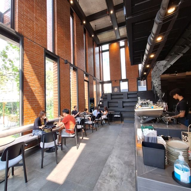 Bottomless Coffee Roasters Sukhumvit 33