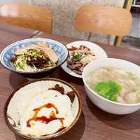 馬蓋先玉里麵