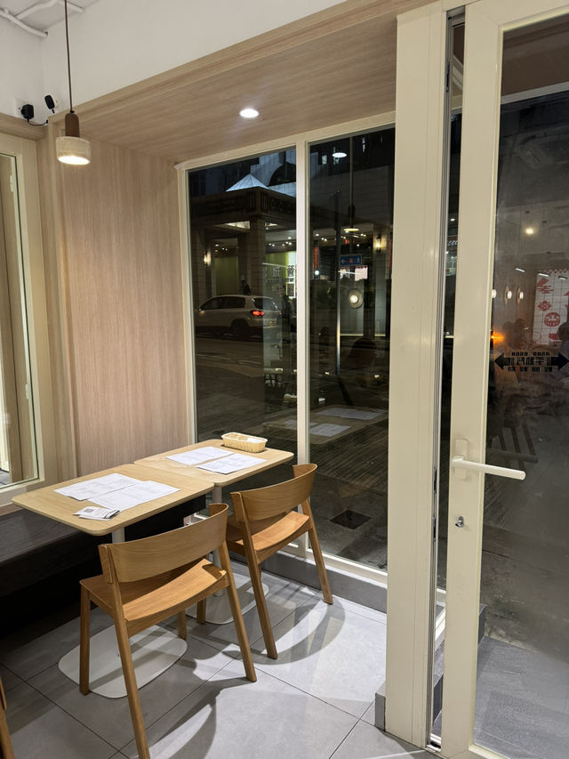 空間感超大嘅日系cafe☕️