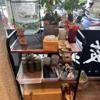 台南｜這鍋有點強-小卒砂鍋,首推老譚酸菜魚鍋