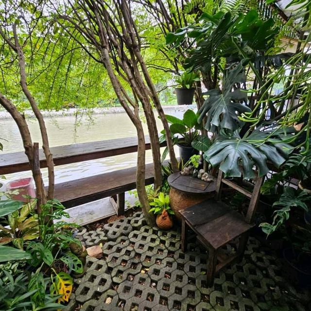 eight de klong คาเฟ่