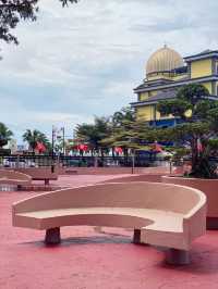Padang Merdeka: A Spacious Landmark in Kota Bharu! 