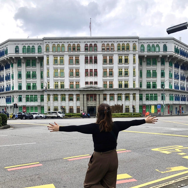 Old Hill Street Police Station 🏢💜🧡❤️💙