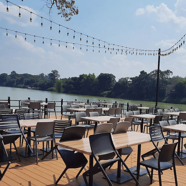 Mong Moon - ร้านอาหารบรรยากาศดีริมแม่น้ำมูล