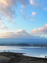 ชมวิวฟูจิหน้าหนาว ที่ริมทะเลสาบคะวะงุชิ 🗻🏞️