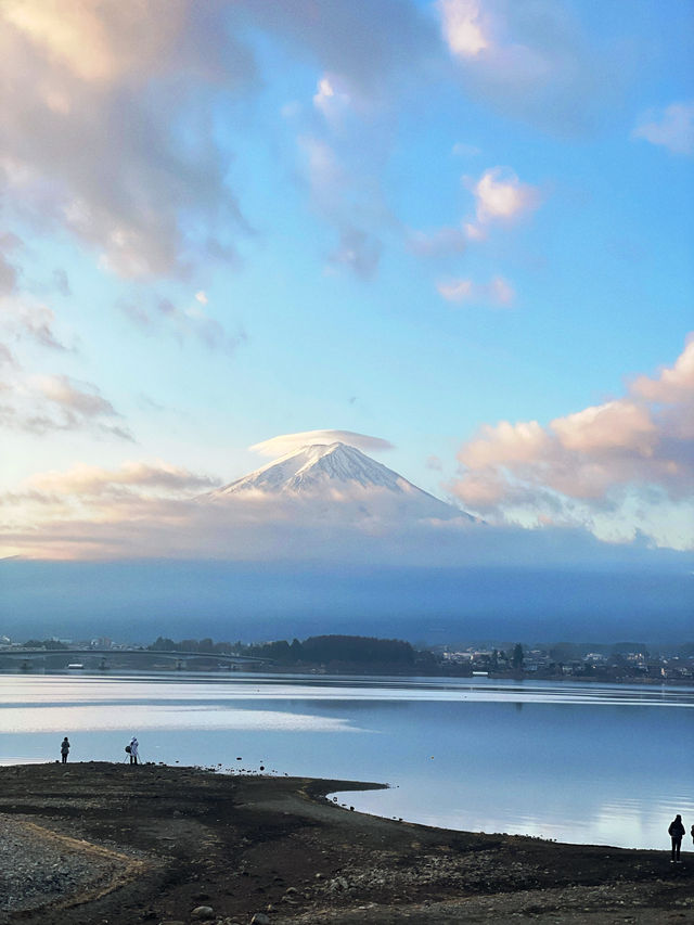 ชมวิวฟูจิหน้าหนาว ที่ริมทะเลสาบคะวะงุชิ 🗻🏞️