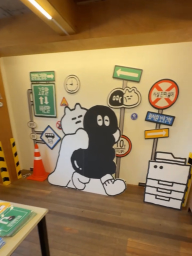 韓国🇰🇷おすすめ雑貨屋さん | Trip.com 弘大