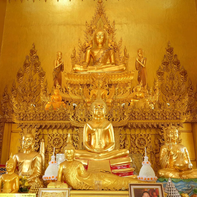 วัดปากน้ำโจ้โล้ วัดสวยสีทองอร่าม