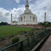 Royalty of Taj Mahal & Fatehpur Sikri