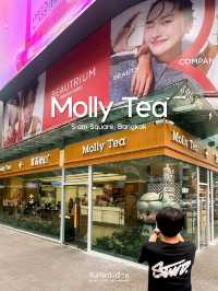 จิบชาในบรรยากาศสีชมพูสดใสที่ Molly สยาม