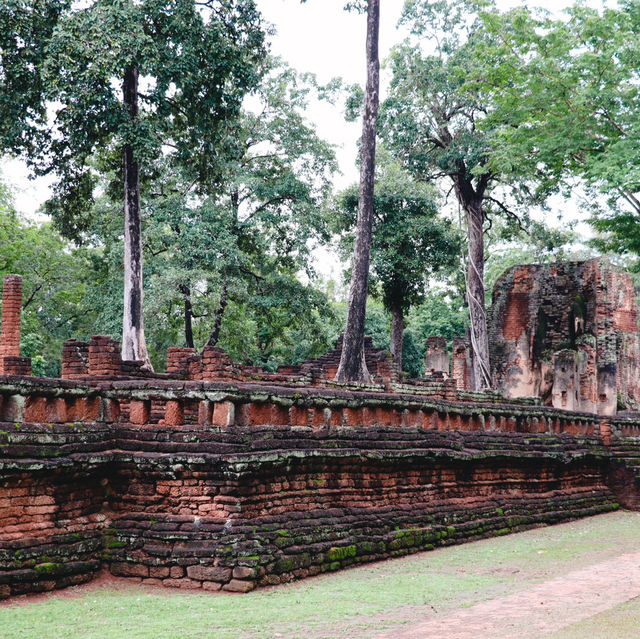 วัดพระสี่อิริยาบถ