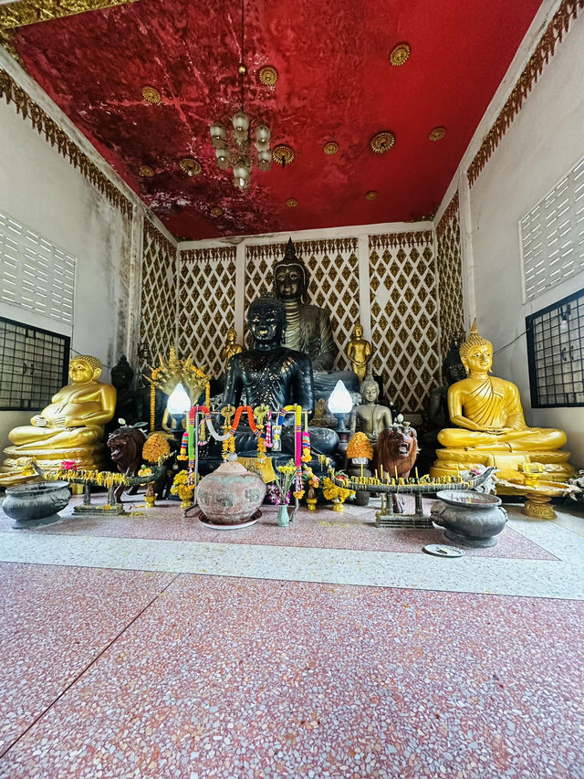 ชมเทียนเมืองอุบลฯ แวะไหว้ศาลหลักเมือง🛕🎗️