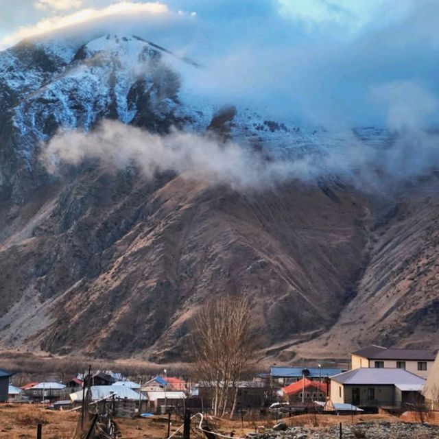 Aura cottages ที่ Kazbegi ,Georgia