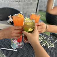 🍾 Rainforest Rooftop Bar 🌤️🍸