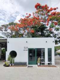 LITTLE PANTRY คาเฟ่พุทธมณฑล นครปฐม