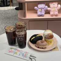 韓国🇰🇷ふわふわであま~いドーナツが大人気のドーナツ屋さん🍩