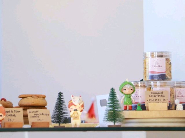 Chana's cafe