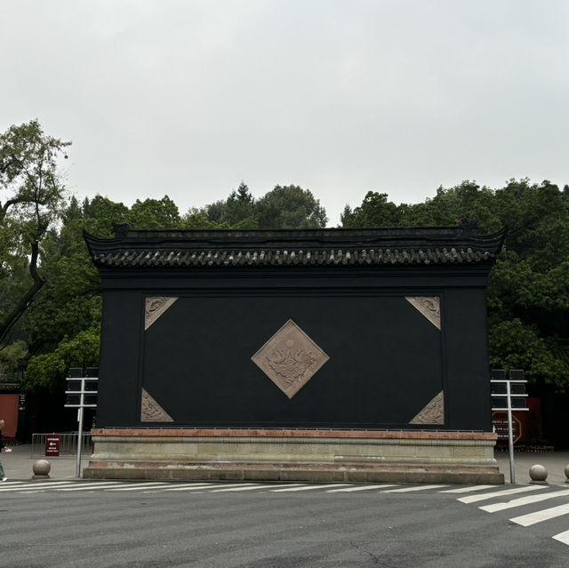 三国志の聖地成都武侯祠で劉備の墓参り