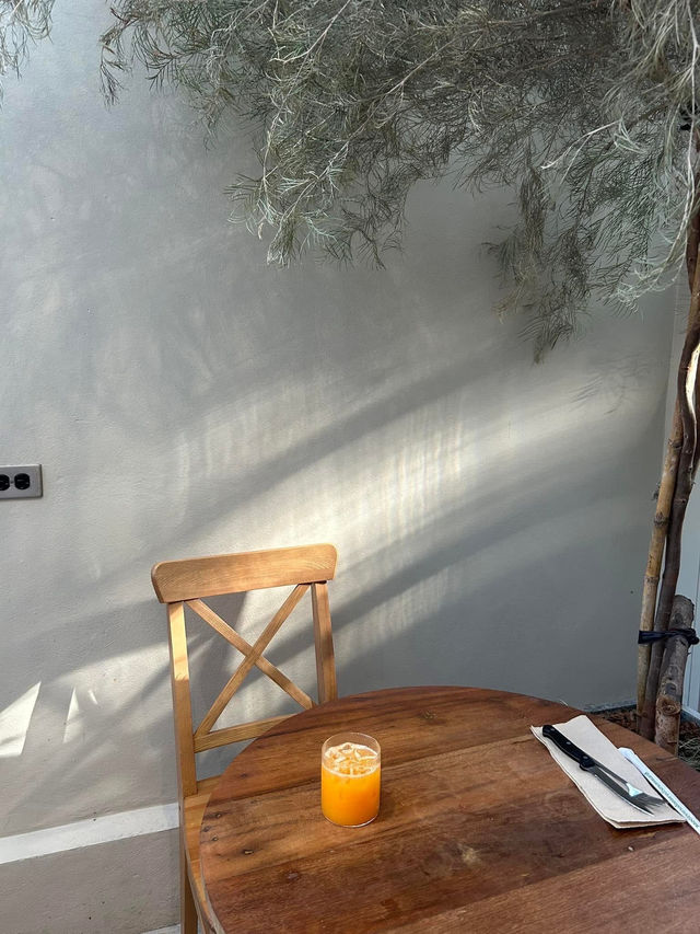 KLĀY cafe concept